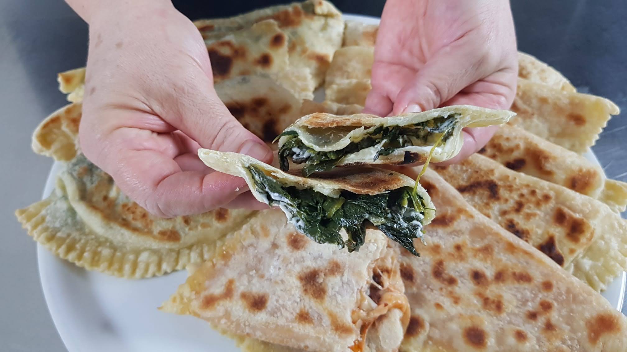 Calzoni in Padella Senza Lievito. Solo 4 Ingredienti. Facili e veloci