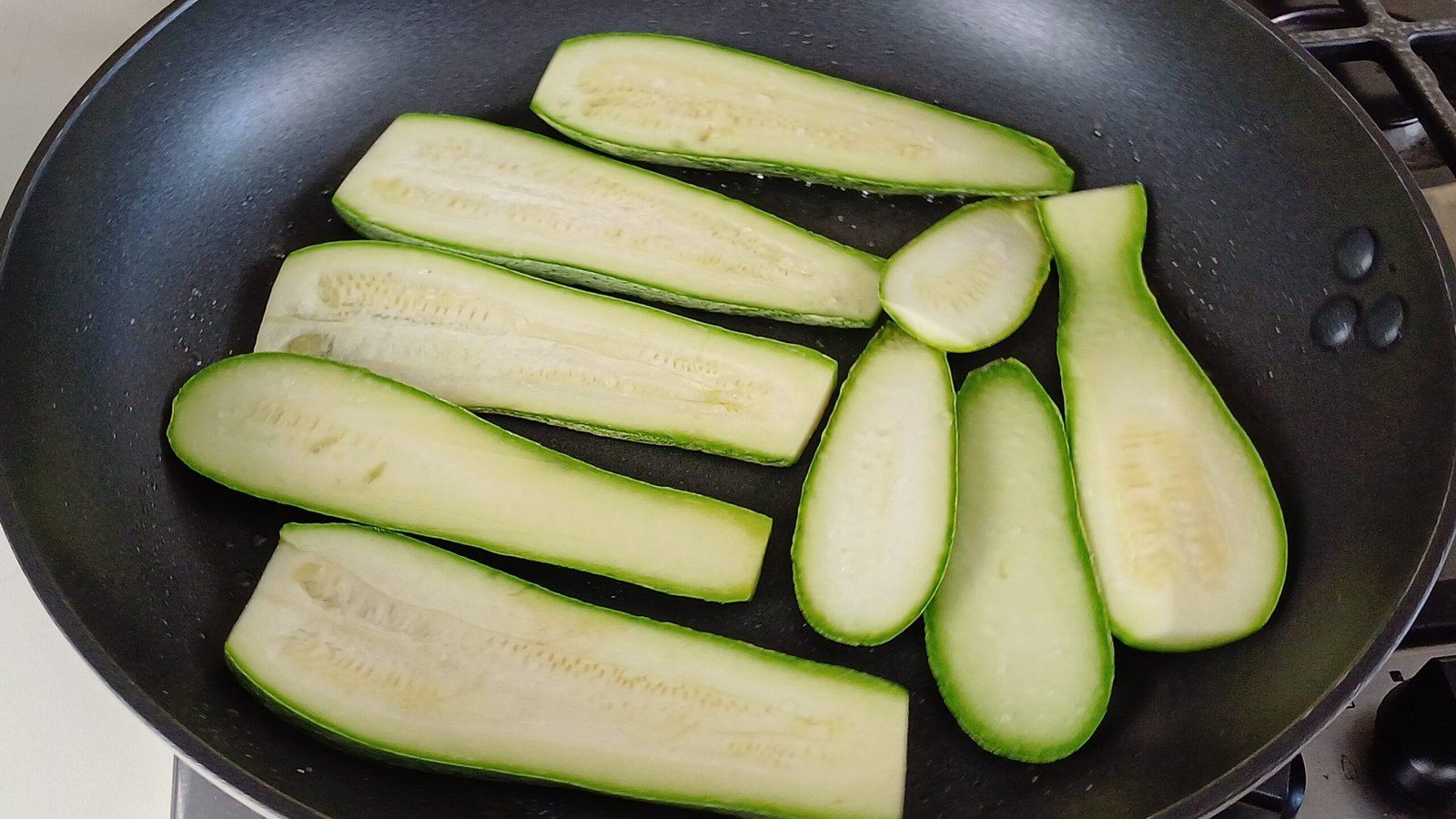 pasta fredda con zucchine