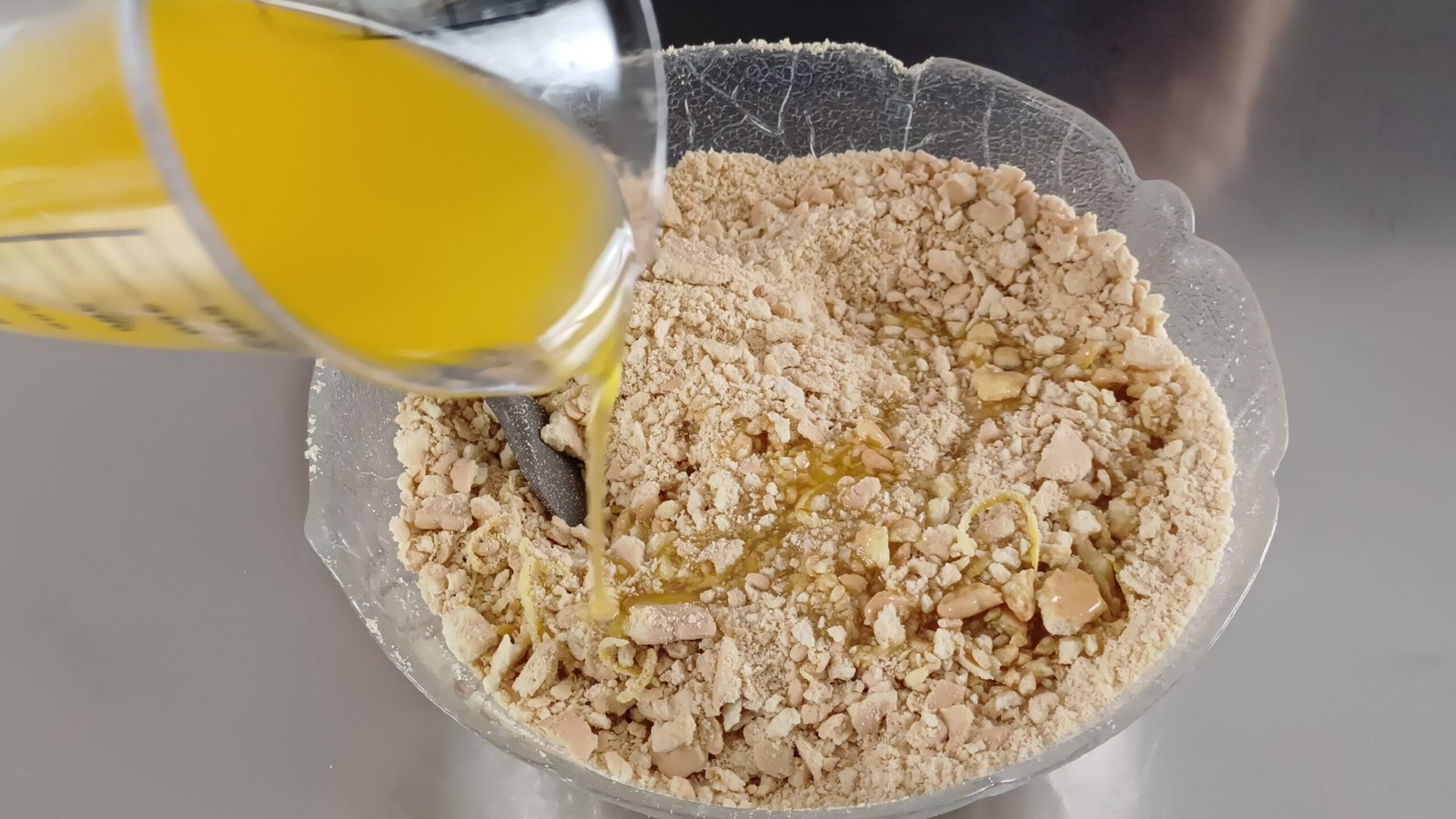 SBRICIOLATA AL LIMONE
