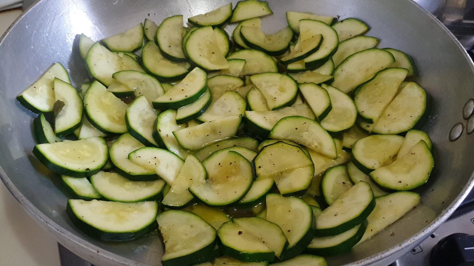 spaghetti con zucchine